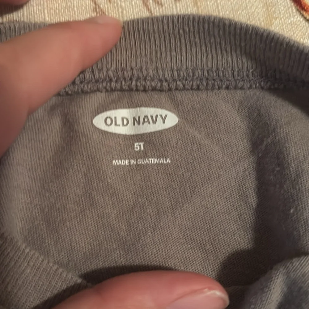 Old Navy Gray &Orange LongSleeve Teew/Graphic Design Halloween